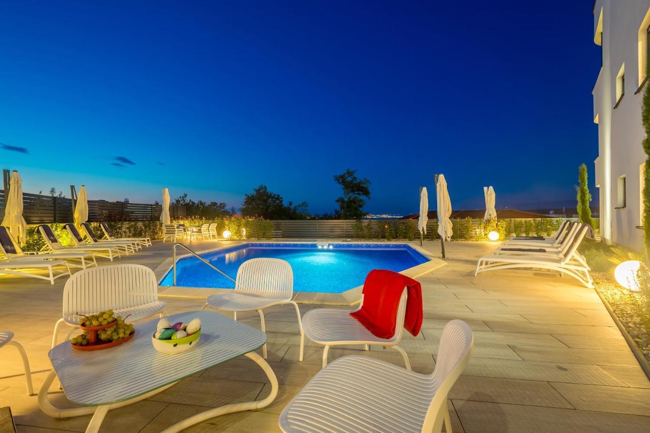 Villa Poseidon Rova By El-Pi Tours Malinska Exterior foto